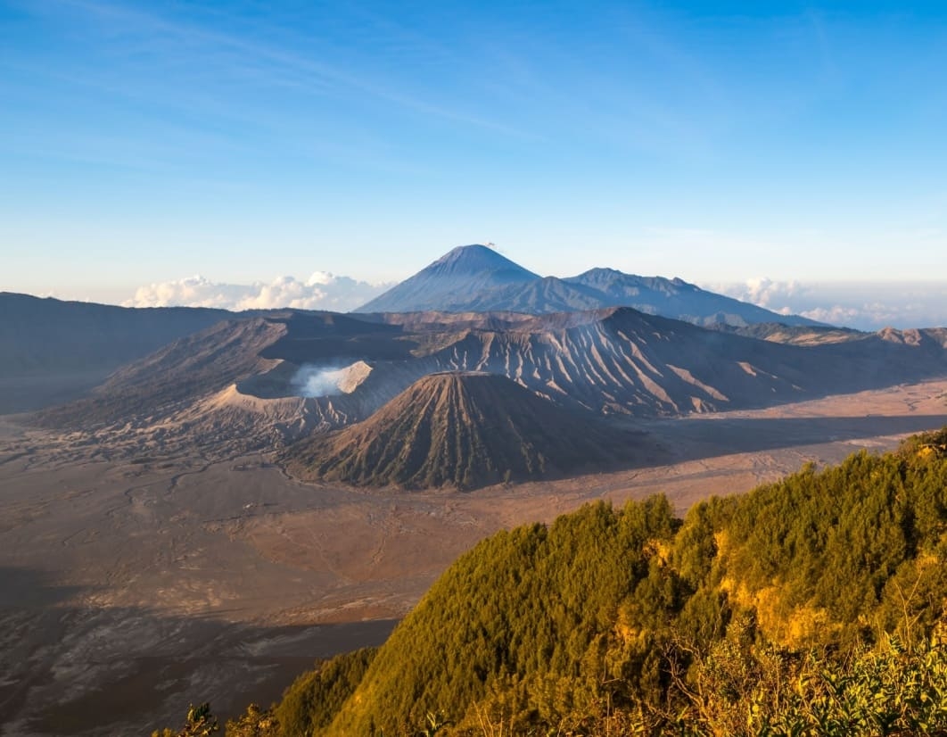Banner Apa Itu Blank 75 Semeru dan Gimana Cara Mendaki Gunung Semeru?