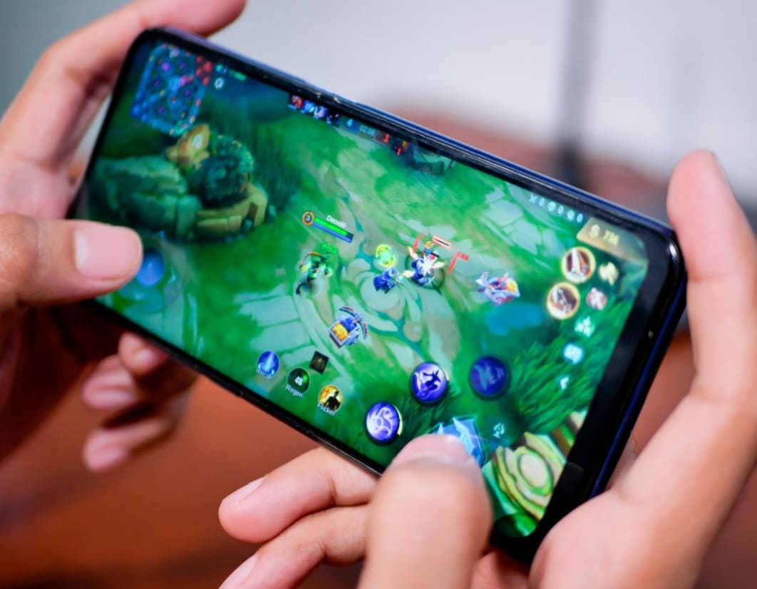Banner 12 Hero Terkuat di Mobile Legends untuk Push Rank